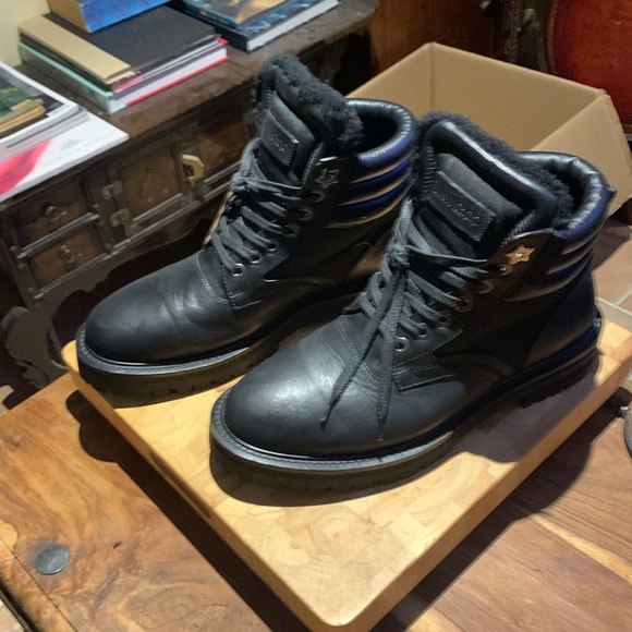 Jimmy Choo Shearling / Fur Boots Size 10.5 NEVER WORN - Picture 11 of 15